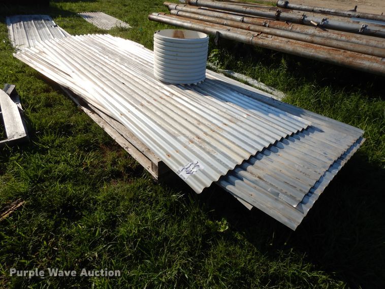 image for item DF5198 Corrugated steel roofing/siding
