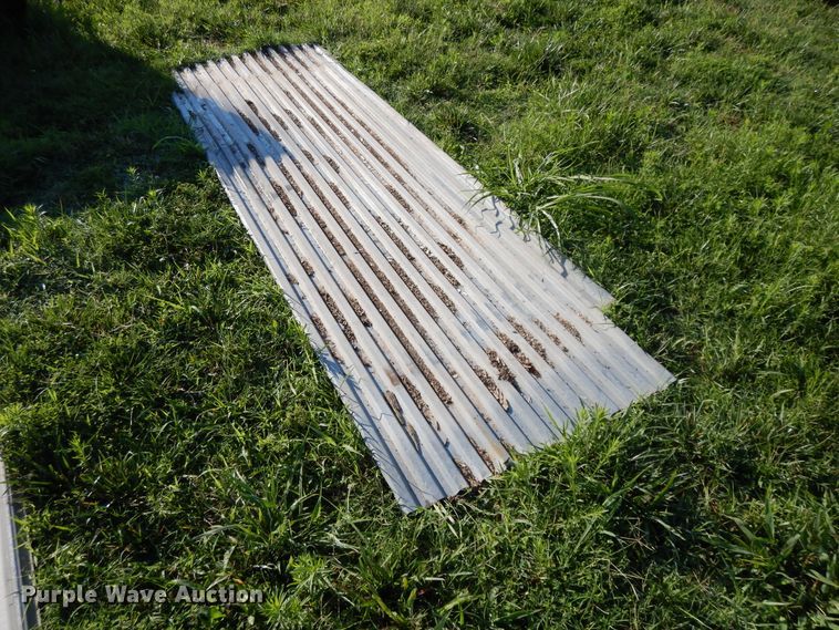 image for item DF5198 Corrugated steel roofing/siding