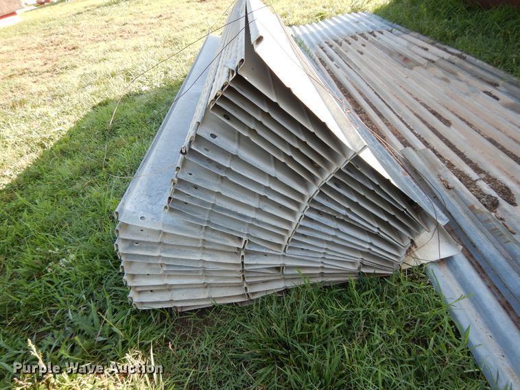 image for item DF5198 Corrugated steel roofing/siding