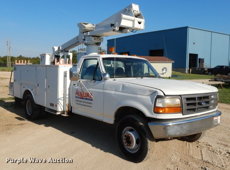 image for item DF5202 1996 Ford F450 Super Duty  bucket truck