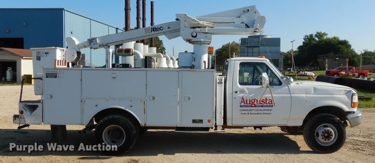 image for item DF5202 1996 Ford F450 Super Duty  bucket truck