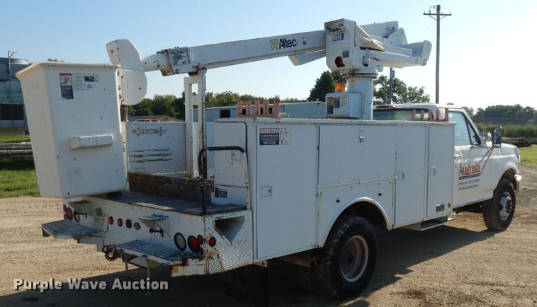 image for item DF5202 1996 Ford F450 Super Duty  bucket truck