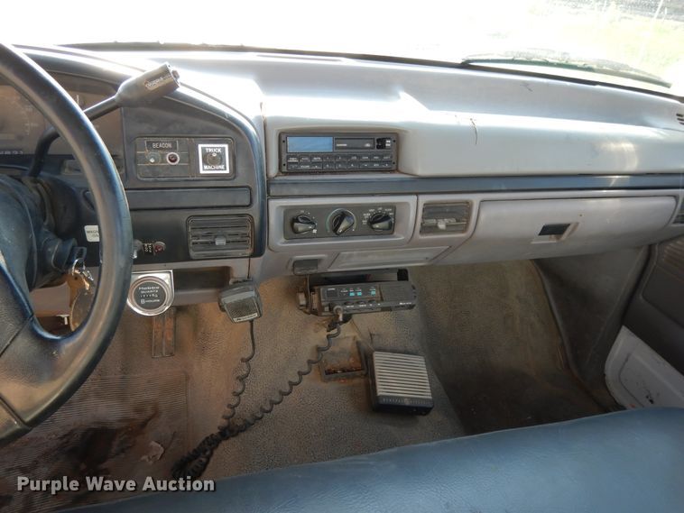 image for item DF5202 1996 Ford F450 Super Duty  bucket truck