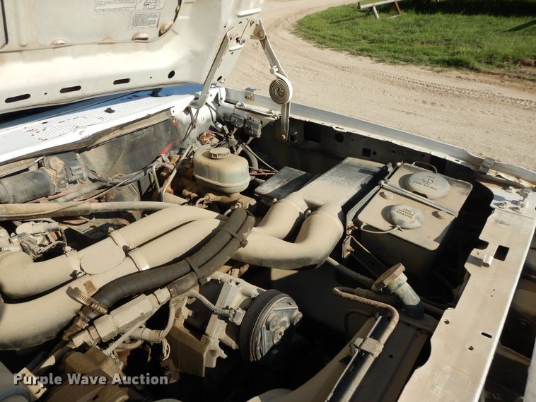 image for item DF5202 1996 Ford F450 Super Duty  bucket truck