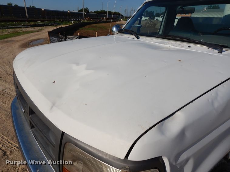 image for item DF5202 1996 Ford F450 Super Duty  bucket truck