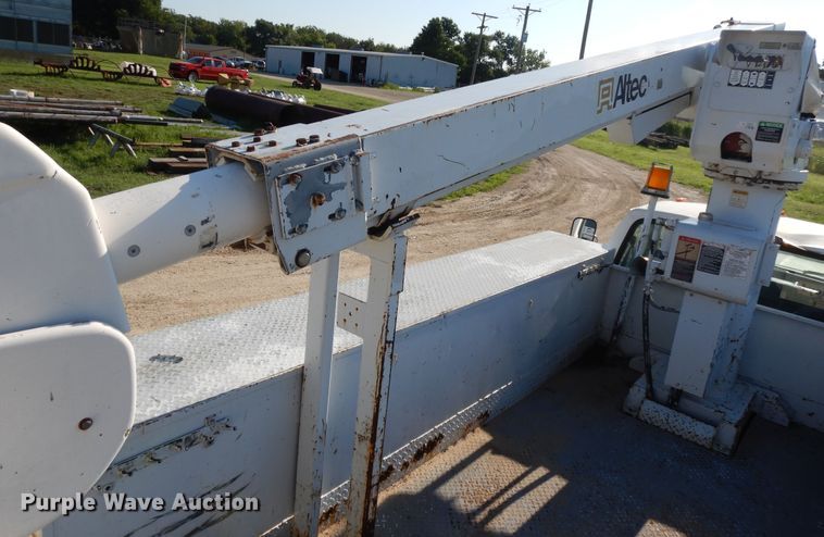 image for item DF5202 1996 Ford F450 Super Duty  bucket truck