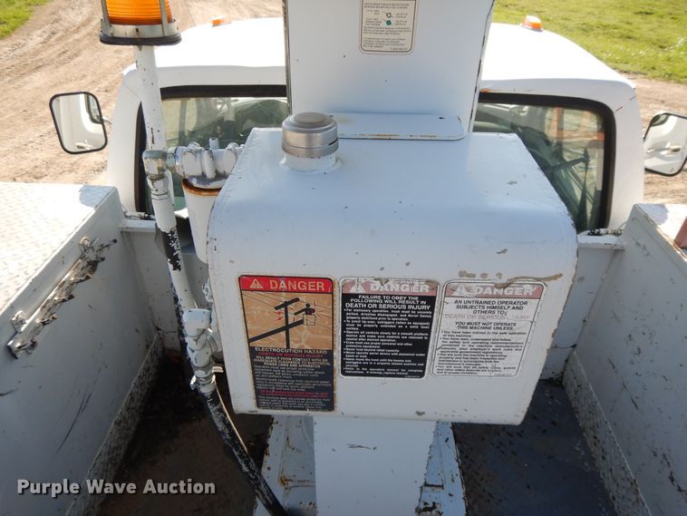 image for item DF5202 1996 Ford F450 Super Duty  bucket truck