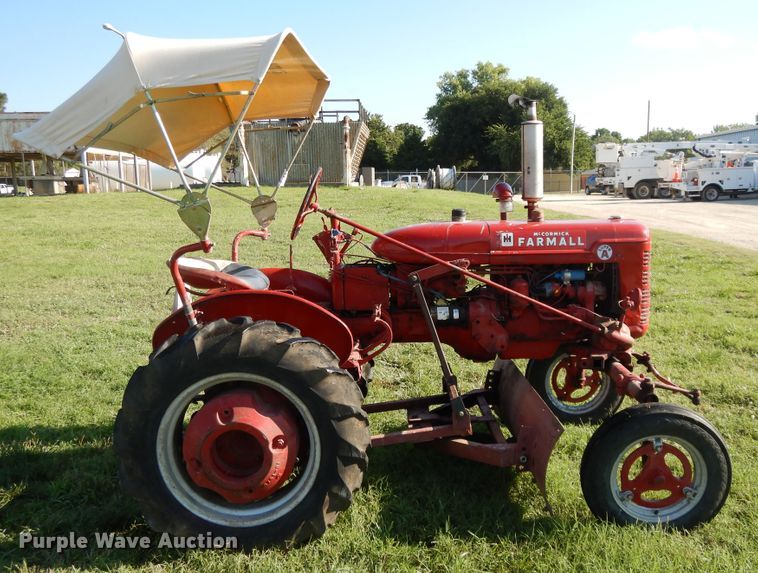 image for item DF5203 1953 Farmall Super A  tractor