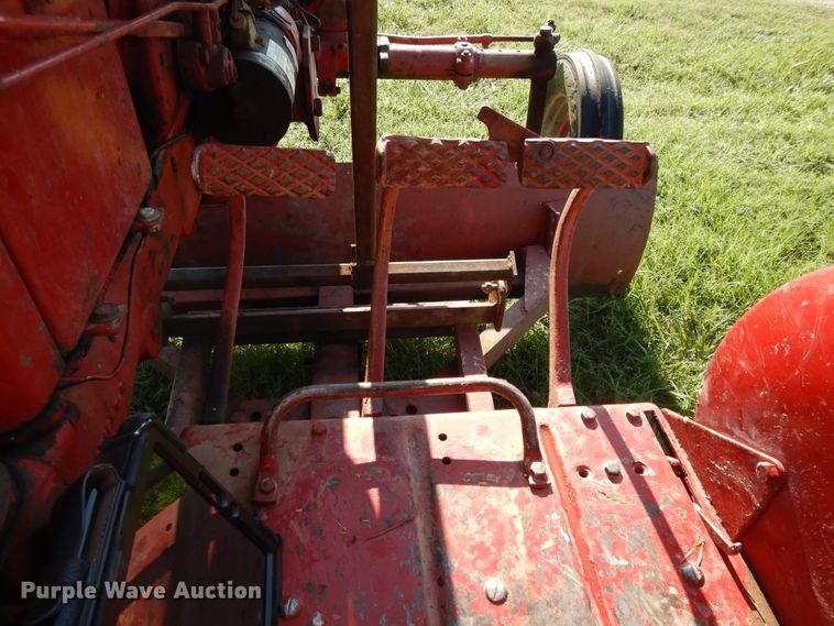 image for item DF5203 1953 Farmall Super A  tractor