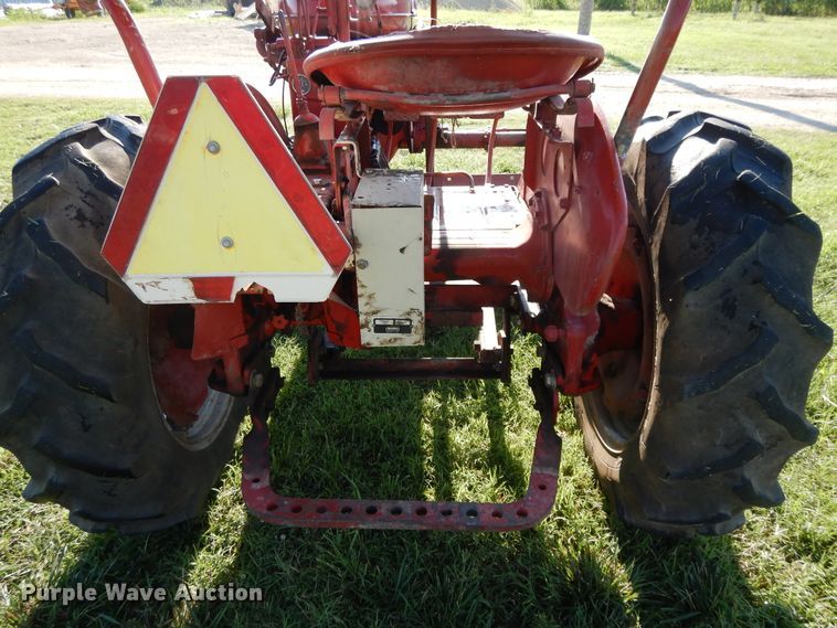 image for item DF5203 1953 Farmall Super A  tractor