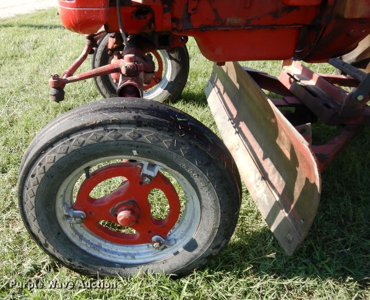 image for item DF5203 1953 Farmall Super A  tractor