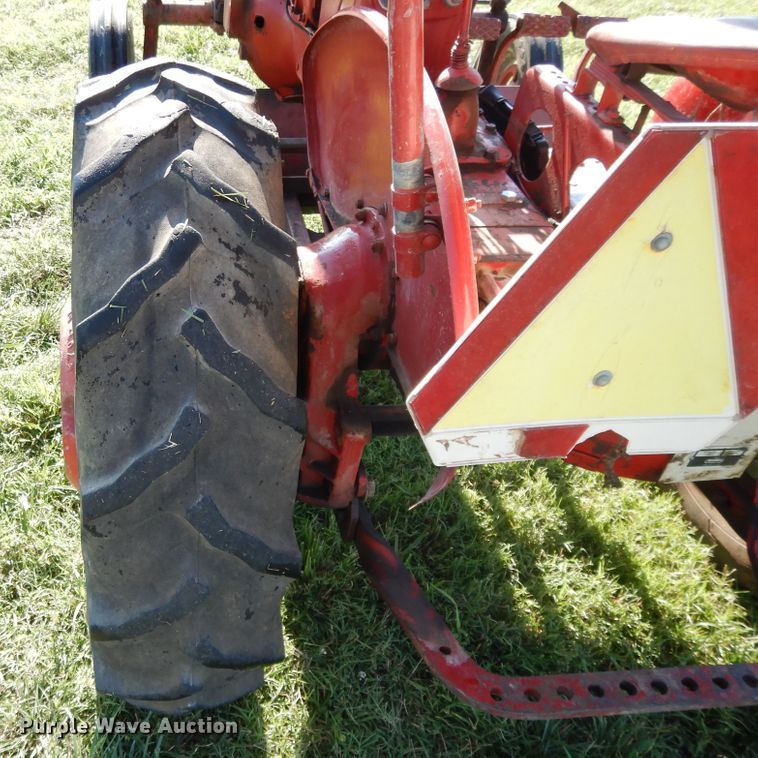 image for item DF5203 1953 Farmall Super A  tractor