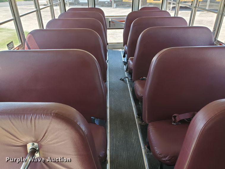 image for item DF5585 2000 Chevrolet Express 3500  Blue Bird school bus