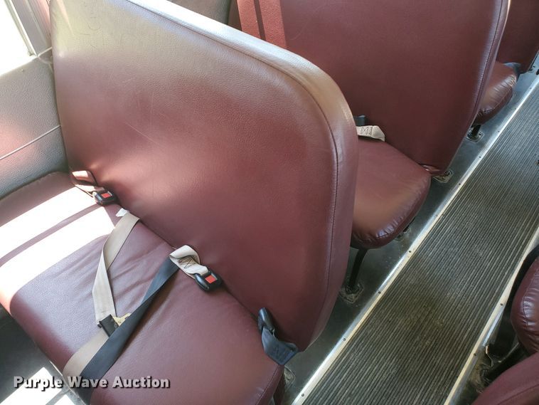 image for item DF5585 2000 Chevrolet Express 3500  Blue Bird school bus