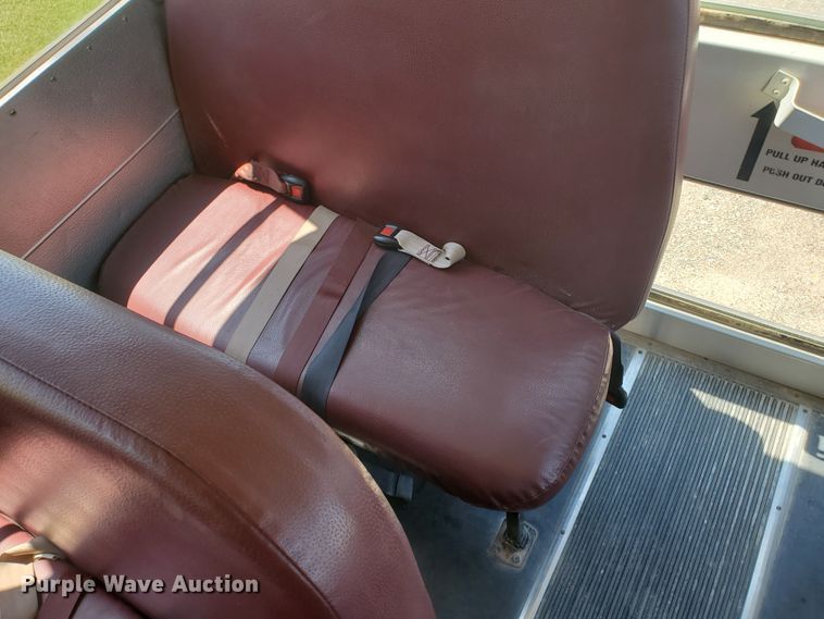 image for item DF5585 2000 Chevrolet Express 3500  Blue Bird school bus