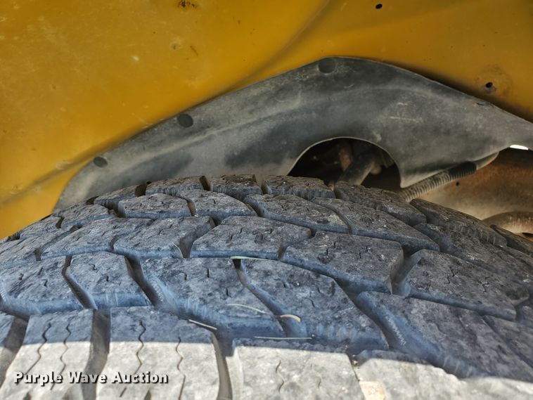 image for item DF5585 2000 Chevrolet Express 3500  Blue Bird school bus