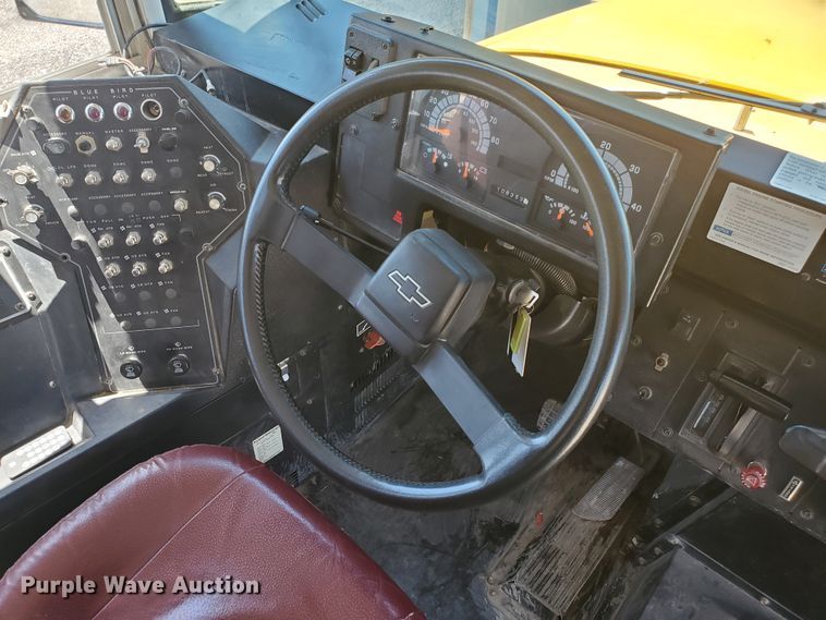 image for item DF5586 2000 Chevrolet  Blue Bird school bus