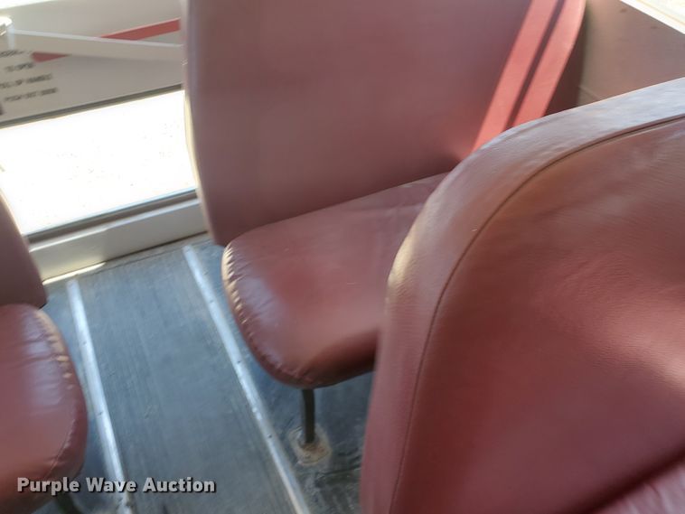 image for item DF5586 2000 Chevrolet  Blue Bird school bus