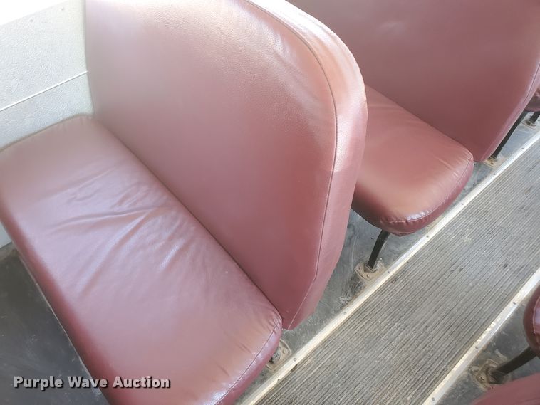 image for item DF5586 2000 Chevrolet  Blue Bird school bus