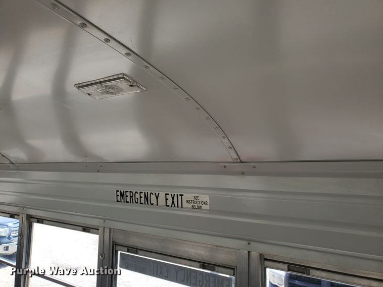 image for item DF5586 2000 Chevrolet  Blue Bird school bus