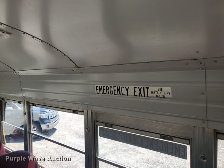 image for item DF5586 2000 Chevrolet  Blue Bird school bus