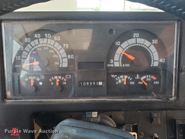 image for item DF5586 2000 Chevrolet  Blue Bird school bus