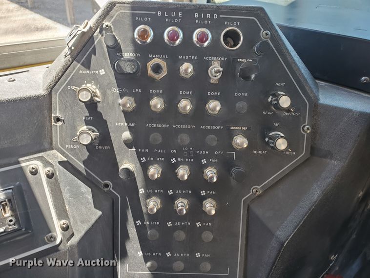 image for item DF5586 2000 Chevrolet  Blue Bird school bus