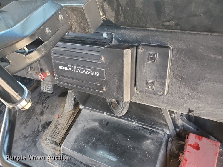 image for item DF5586 2000 Chevrolet  Blue Bird school bus