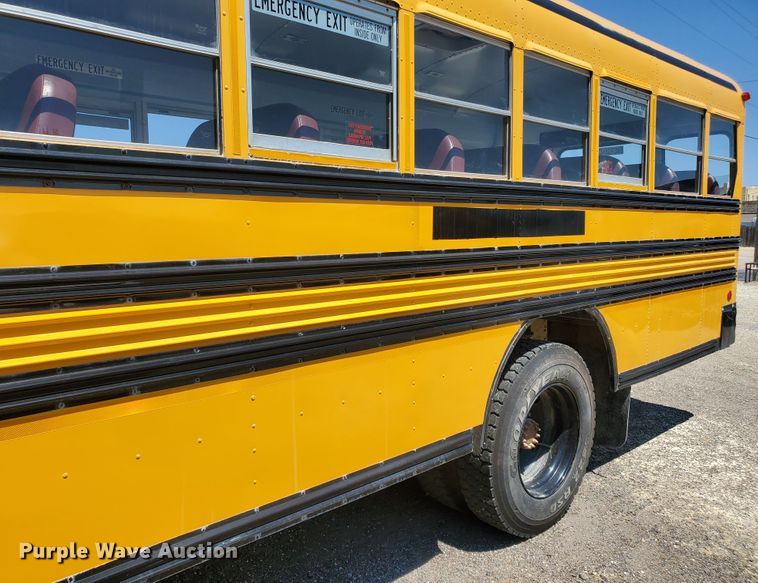 image for item DF5586 2000 Chevrolet  Blue Bird school bus