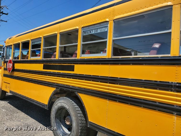 image for item DF5586 2000 Chevrolet  Blue Bird school bus
