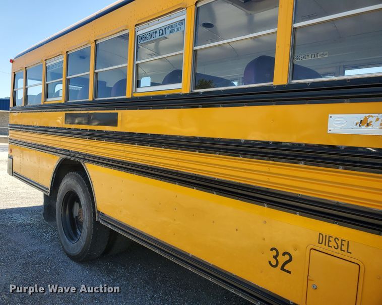 image for item DF5586 2000 Chevrolet  Blue Bird school bus
