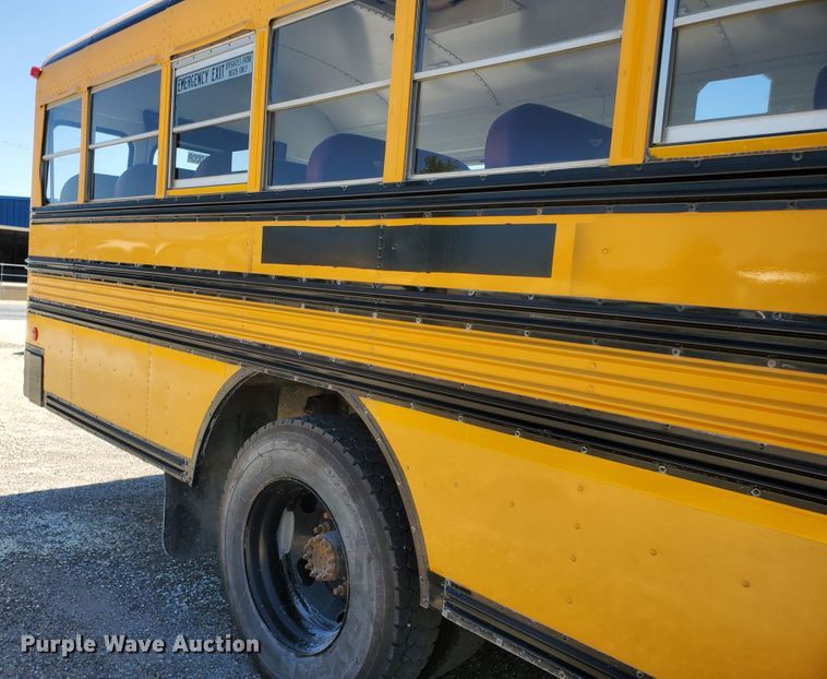 image for item DF5586 2000 Chevrolet  Blue Bird school bus