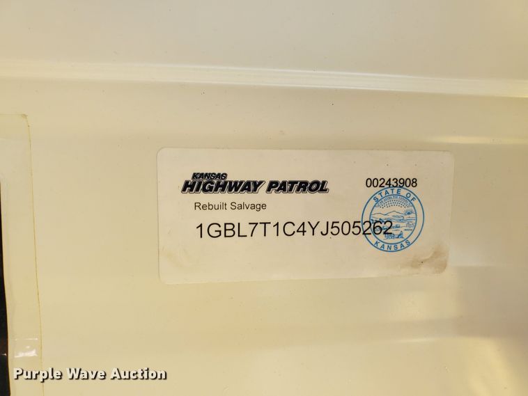 image for item DF5586 2000 Chevrolet  Blue Bird school bus