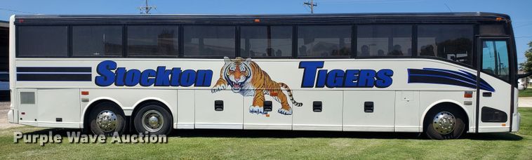 image for item DF5587 2001 Van Hool C2045  coach bus