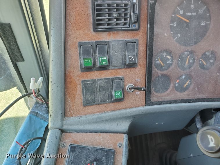 image for item DF5587 2001 Van Hool C2045  coach bus