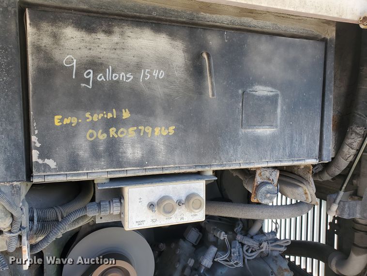 image for item DF5587 2001 Van Hool C2045  coach bus