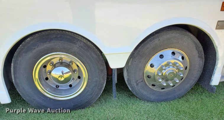 image for item DF5587 2001 Van Hool C2045  coach bus