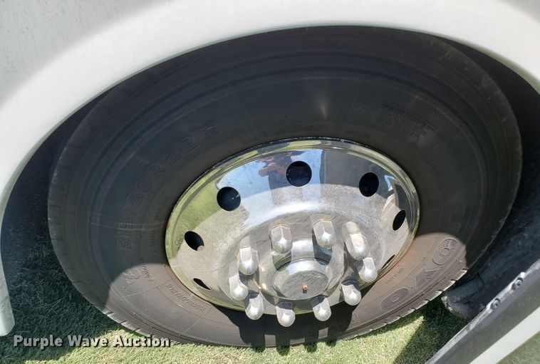 image for item DF5587 2001 Van Hool C2045  coach bus