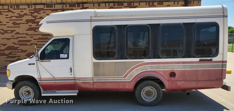 image for item DF5588 1993 Ford Econoline E350  StarTrans shuttle bus