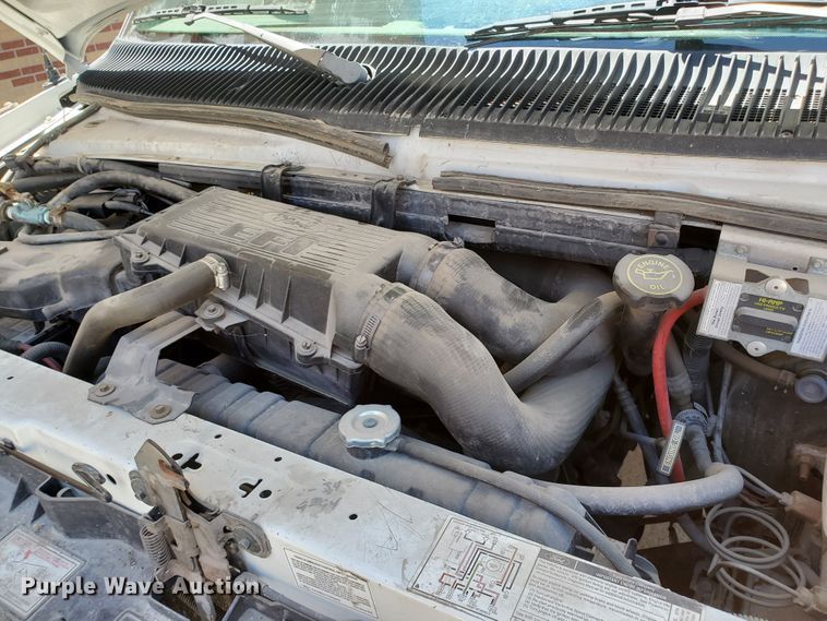 image for item DF5588 1993 Ford Econoline E350  StarTrans shuttle bus