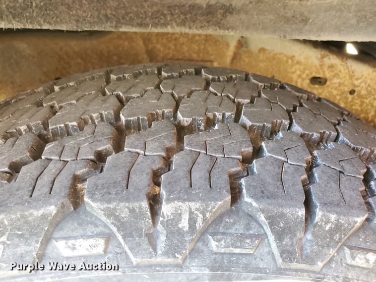 image for item DF5588 1993 Ford Econoline E350  StarTrans shuttle bus