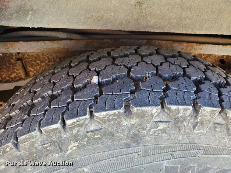 image for item DF5588 1993 Ford Econoline E350  StarTrans shuttle bus