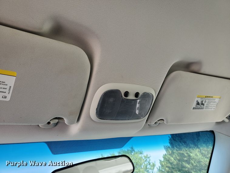 image for item DF5590 2010 Chrysler Sebring Touring