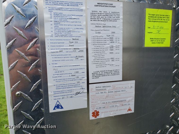 image for item DF7532 2000 Ford Econoline E450 Super Duty  ambulance