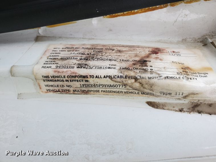 image for item DF7532 2000 Ford Econoline E450 Super Duty  ambulance