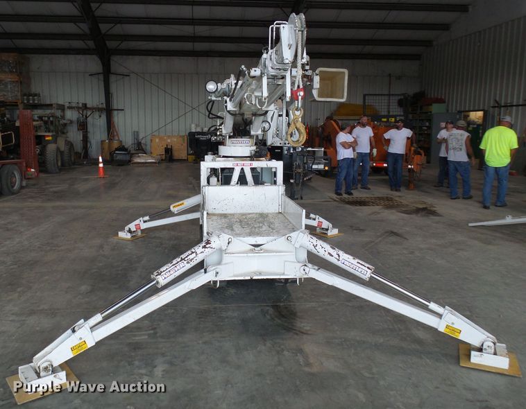 image for item DG1998 2003 Pitman 4000-T mini digger derrick