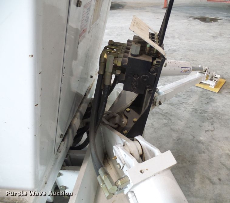 image for item DG1998 2003 Pitman 4000-T mini digger derrick