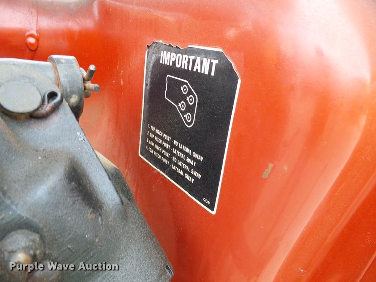 image for item DG2010 1990 Case IH 585  tractor