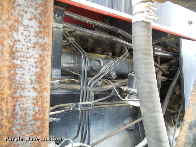 image for item DG2010 1990 Case IH 585  tractor