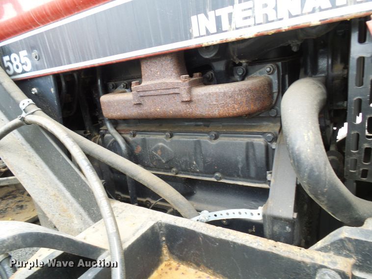 image for item DG2010 1990 Case IH 585  tractor